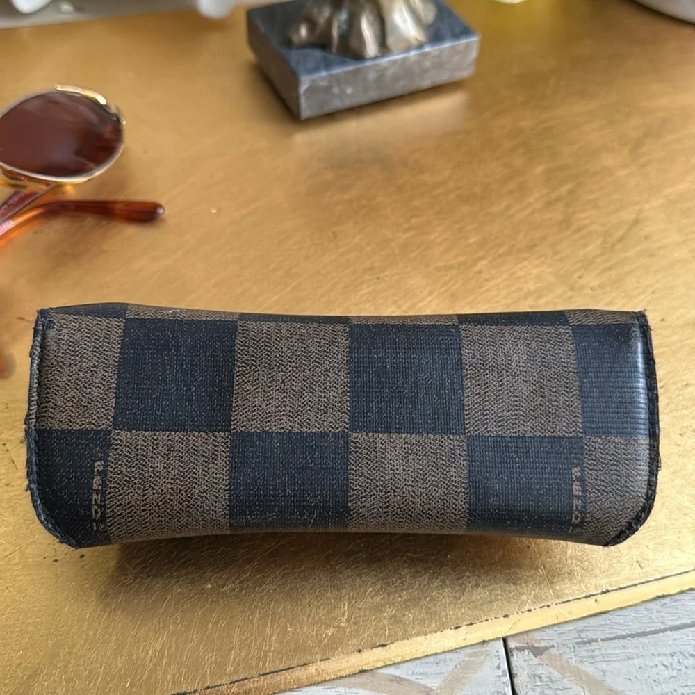 Fendi Coin Logo Sunglasses with Case FS 156